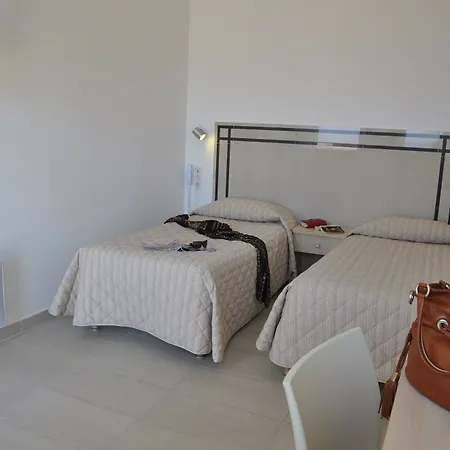 מלון Stella Di Mare